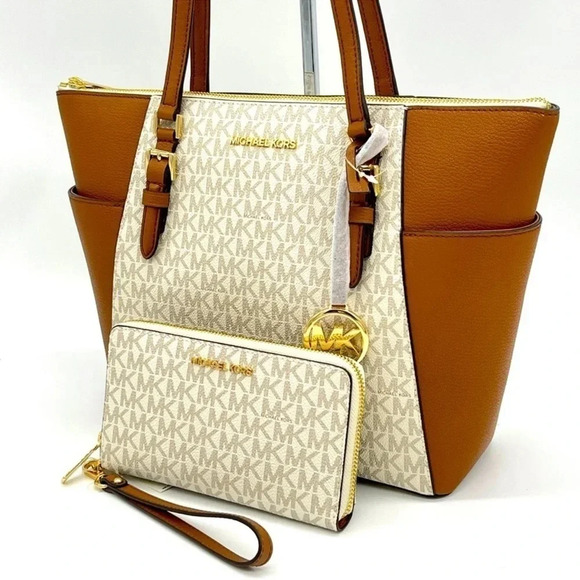 Michael Kors LG Charlotte Tote Bag & Large MF Flat Phone Case Wallet Vanilla - Picture 2 of 13